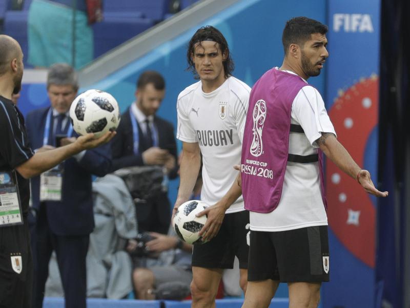 Luis Suarez (r.) und Edinson Cavani stehen mit Uruguay im WM-Achtelfinale