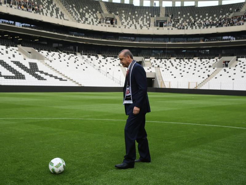 Recep Tayyip Erdogan bei der Eröffnung des Stadions von Besiktas Istanbul