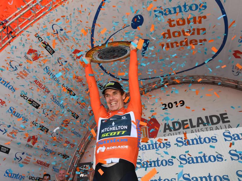 Daryl Impey vom Team Mitchelton-Scott feierte den Sieg bei der Tour Down Under. Daryl Impey vom Team Mitchelton-Scott feierte den Sieg bei der Tour Down Under.