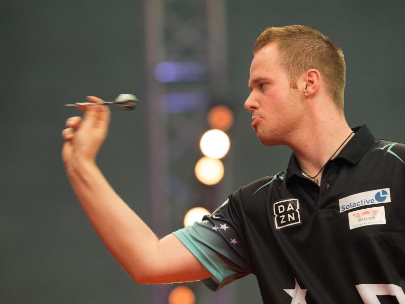 Der deutsche Dartspieler Max Hopp tritt als erster deutscher Dartspieler in der Darts-Premier-League an Der deutsche Dartspieler Max Hopp tritt als erster deutscher Dartspieler in der Darts-Premier-League an