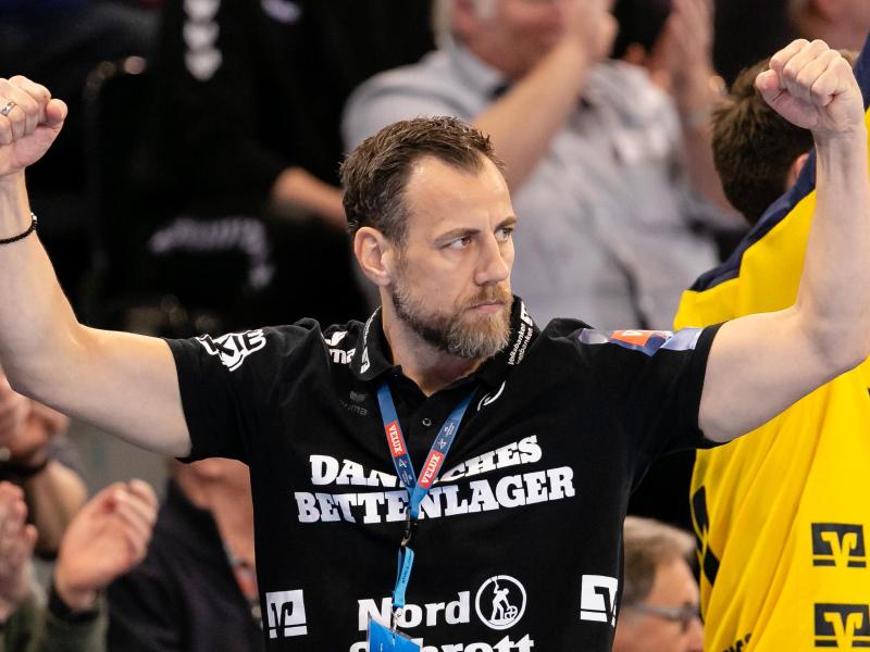 Flensburgs Trainer Maik Machulla hat seinen Vertrag beim deutschen Handball-Meister verlänger Flensburgs Trainer Maik Machulla hat seinen Vertrag beim deutschen Handball-Meister verlänger