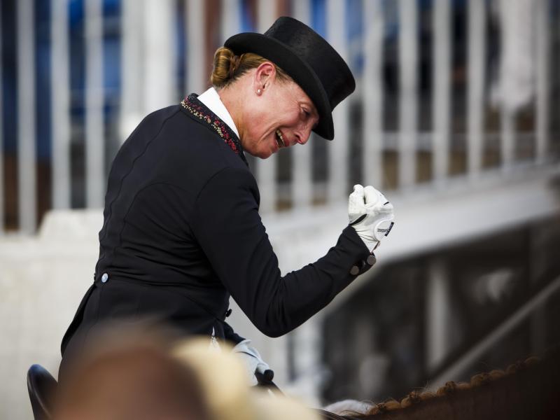 Isabell Werth erhielt eine Bewertung von 76,255 Prozent und wurde Erste Isabell Werth erhielt eine Bewertung von 76,255 Prozent und wurde Erste