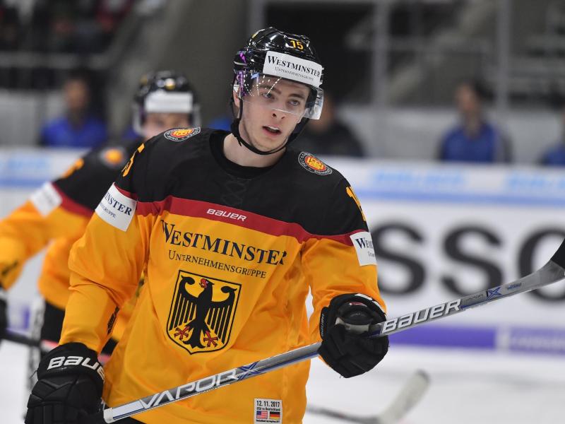 Stefan Loibl wird ab der Saison 2020/2021 für die Adler Mannheim spielen Stefan Loibl wird ab der Saison 2020/2021 für die Adler Mannheim spielen