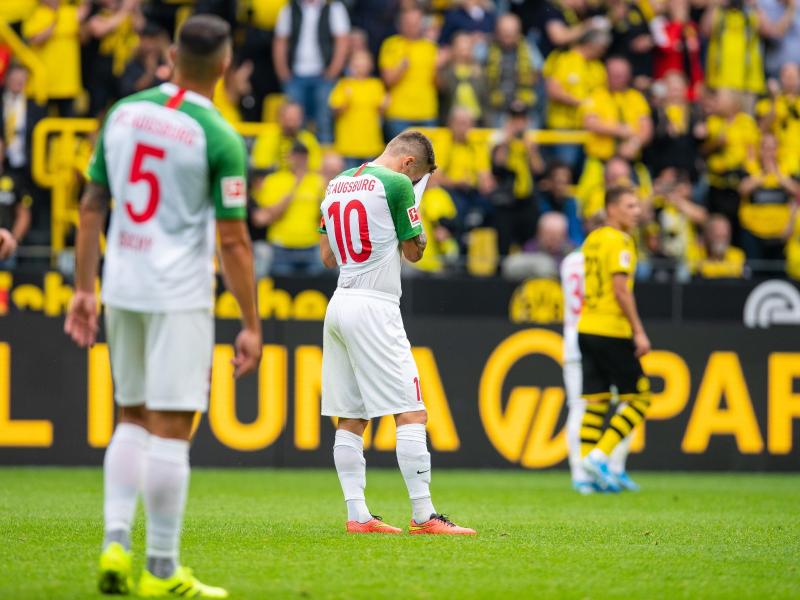 Der FC Augsburg schied in der ersten DFB-Pokalrunde aus und kam beim BVB unter die Räder