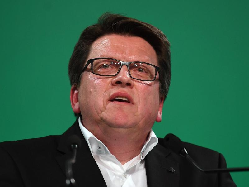 Werder-Präsident Hubertus Hess-Grunewald kritisiert Clemens Tönnies