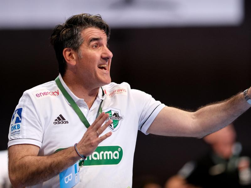 Sorgt mit Hannover-Burgdorf für Furore: TSV-Coach Carlos Ortega Sorgt mit Hannover-Burgdorf für Furore: TSV-Coach Carlos Ortega