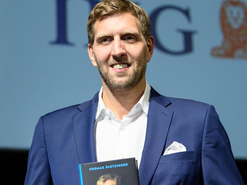 Dirk Nowitzki will nicht, dass seine Kinder Football spielen Dirk Nowitzki will nicht, dass seine Kinder Football spielen