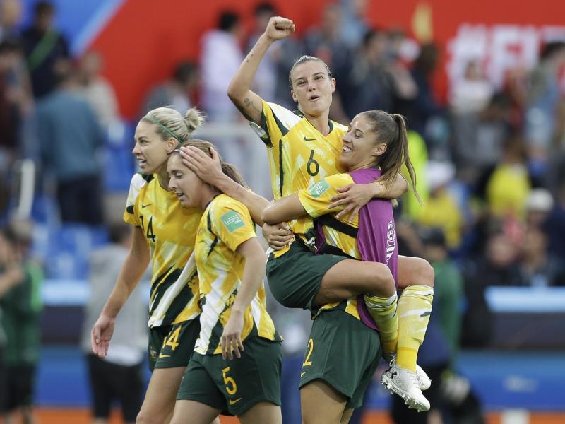 Fußball in Australien: Gleiches Gehalt für Frauen und Männer