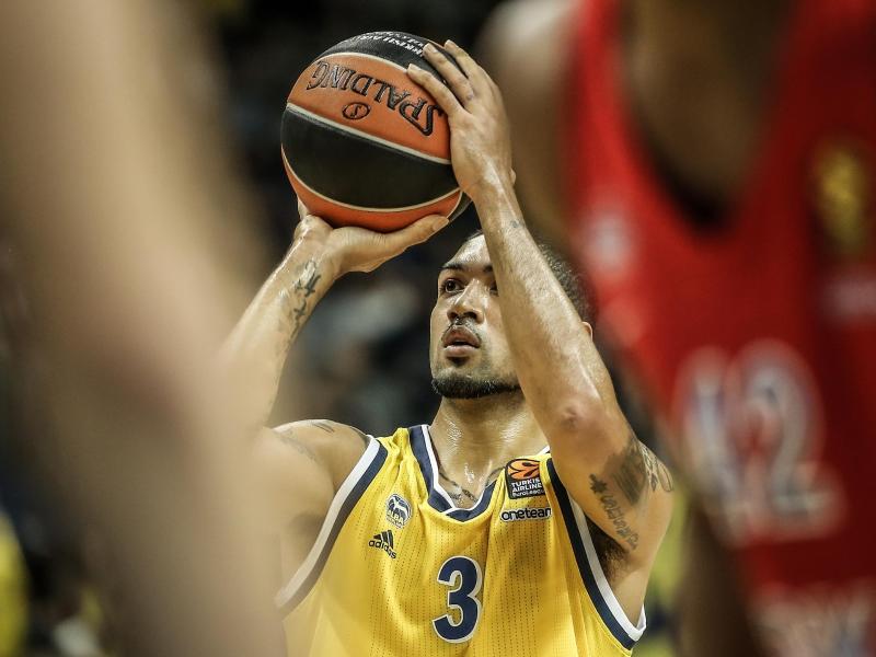 Fällt mit einer Muskelverletzung am linken Oberschenkel aus: Peyton Siva Fällt mit einer Muskelverletzung am linken Oberschenkel aus: Peyton Siva