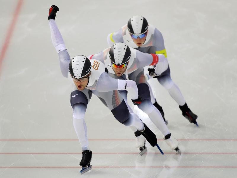 Das Team der deutschen Eissprinter in Aktion Das Team der deutschen Eissprinter in Aktion