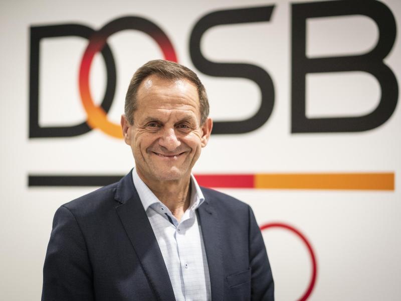 Möchte vor einer Olympia-Bewerbung die Bevölkerung befragen lassen: DOSB-Boss Alfons Hörmann Möchte vor einer Olympia-Bewerbung die Bevölkerung befragen lassen: DOSB-Boss Alfons Hörmann