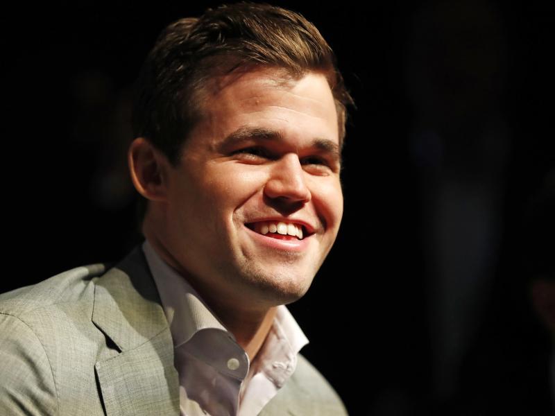 Magnus Carlsen ist auch im Schnellschach eine Klasse für sich Magnus Carlsen ist auch im Schnellschach eine Klasse für sich