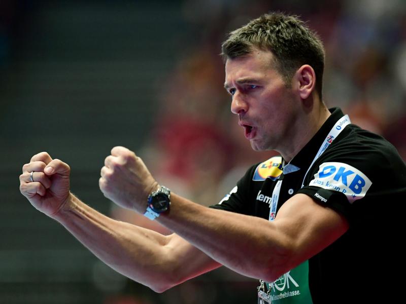 Christian Prokop und die DHB-Auswahl müssen gegen Kroatien gewinnen Christian Prokop und die DHB-Auswahl müssen gegen Kroatien gewinnen