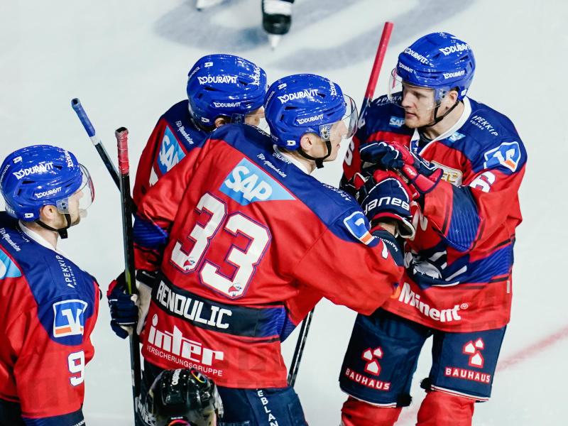 Die Adler Mannheim bleiben in der DEL in Lauerstellung Die Adler Mannheim bleiben in der DEL in Lauerstellung