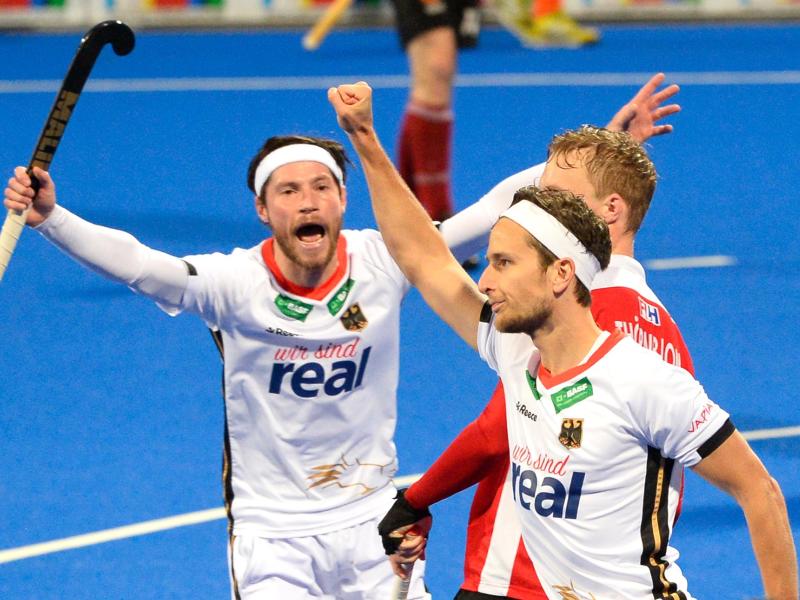 Die deutschen Hockey-Herren um Marco Miltkau (r.) besiegten Spanien Die deutschen Hockey-Herren um Marco Miltkau (r.) besiegten Spanien