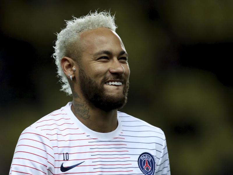 Neymar war der Matchwinner beim PSG-Sieg in Lille. Foto: Daniel Cole/AP/dpa