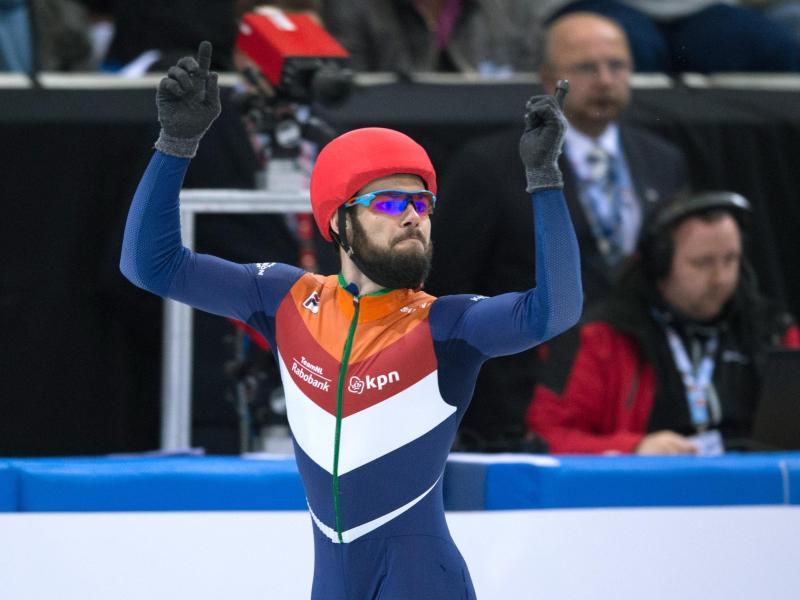 Wird beim Weltcupfinale in Dordrecht sein Comeback feiern: Der niederländische Shorttrack-Star Sjinkie Knegt. Foto: Sebastian Kahnert/dpa