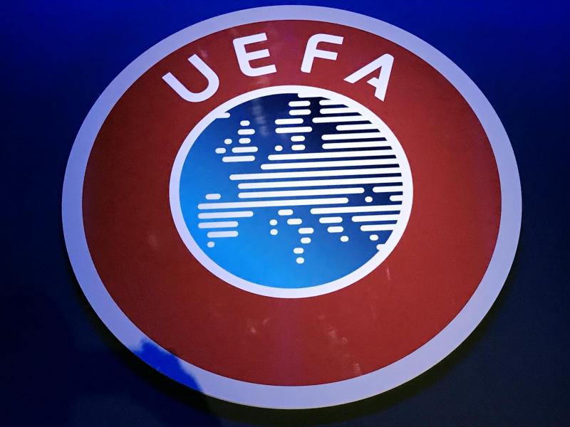 Die UEFA will über die Fortführung der Champions und Europa League diskutieren