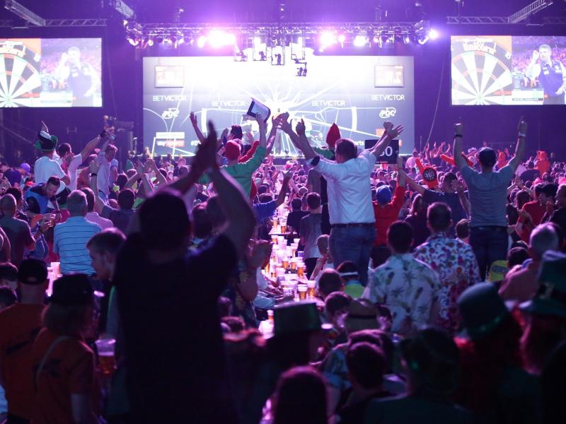 2021 soll beim Darts alles ein wenig kleiner gefahren werden. 2021 soll beim Darts alles ein wenig kleiner gefahren werden.