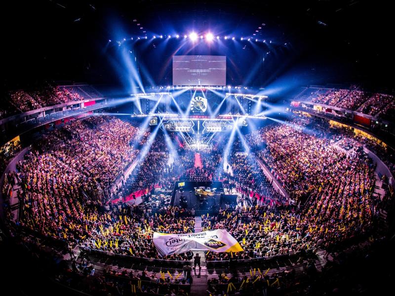 Weil bis zum 31. August in Deutschland keine Großveranstaltungen durchgeführt werden dürfen, steht auch die ESL One Cologne auf der Kippe Weil bis zum 31. August in Deutschland keine Großveranstaltungen durchgeführt werden dürfen, steht auch die ESL One Cologne auf der Kippe