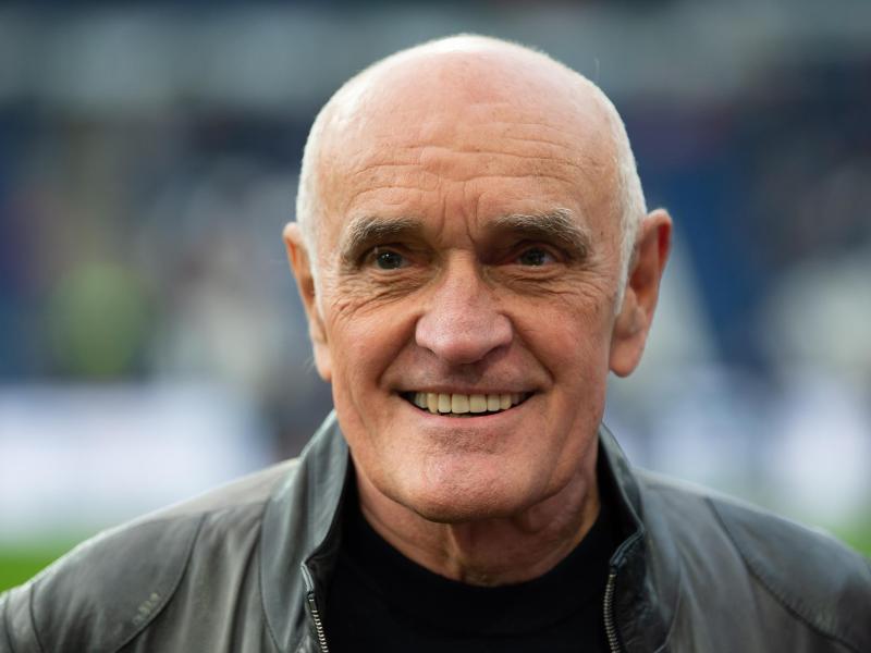 Fordert eine Gehaltsobergrenze im Profifußball: 96-Boss Martin Kind Fordert eine Gehaltsobergrenze im Profifußball: 96-Boss Martin Kind