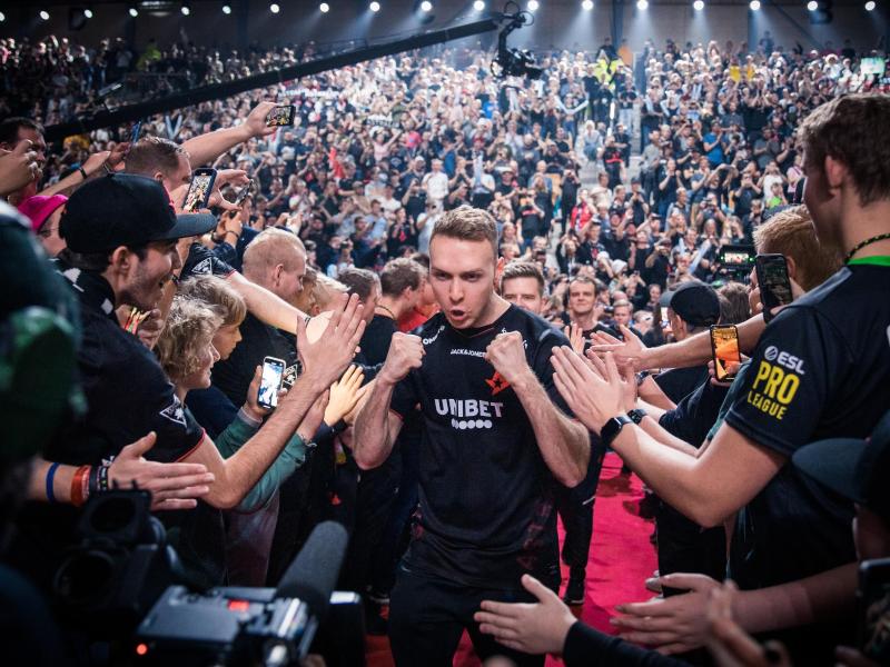 Astralis um Lukas «gla1ve» Rossander machte einen großen Schritt in Richtung Major-Qualifikation Astralis um Lukas «gla1ve» Rossander machte einen großen Schritt in Richtung Major-Qualifikation