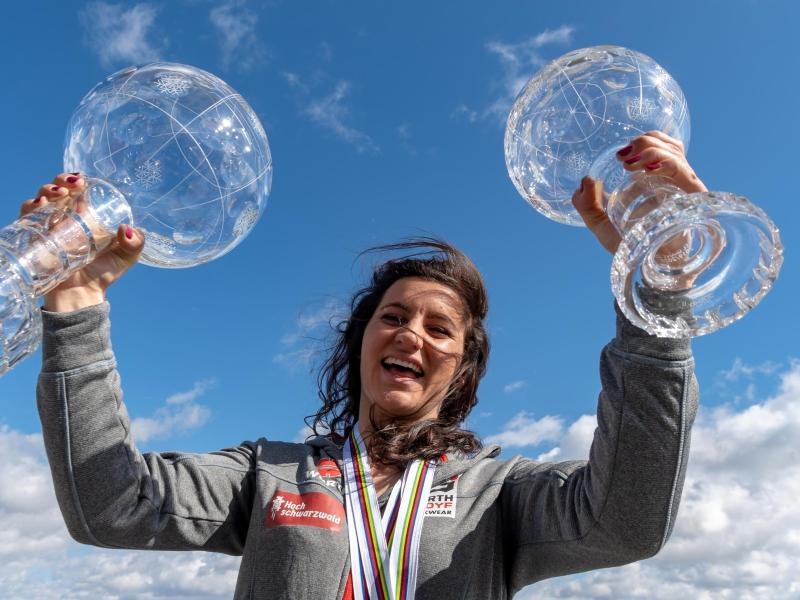 Gesamtweltcup-Siegerin im Snowboard: Ramona Hofmeister Gesamtweltcup-Siegerin im Snowboard: Ramona Hofmeister