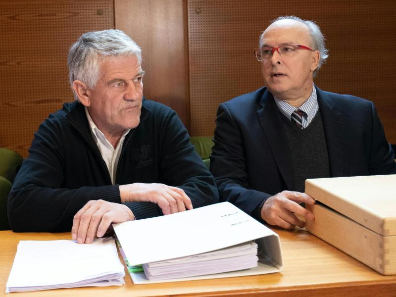 Muss sich in Innsbruck vor Gericht verantworten: Walter Mayer (l) Muss sich in Innsbruck vor Gericht verantworten: Walter Mayer (l)