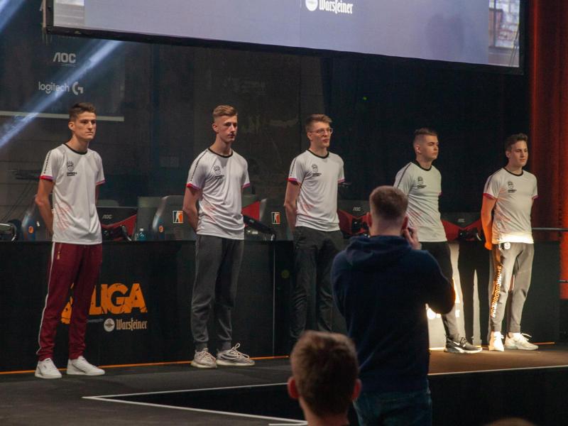 Das Academy-Team von BIG beim letzten Offline-Event der 99damage-Liga. (Archivbild) Das Academy-Team von BIG beim letzten Offline-Event der 99damage-Liga. (Archivbild)