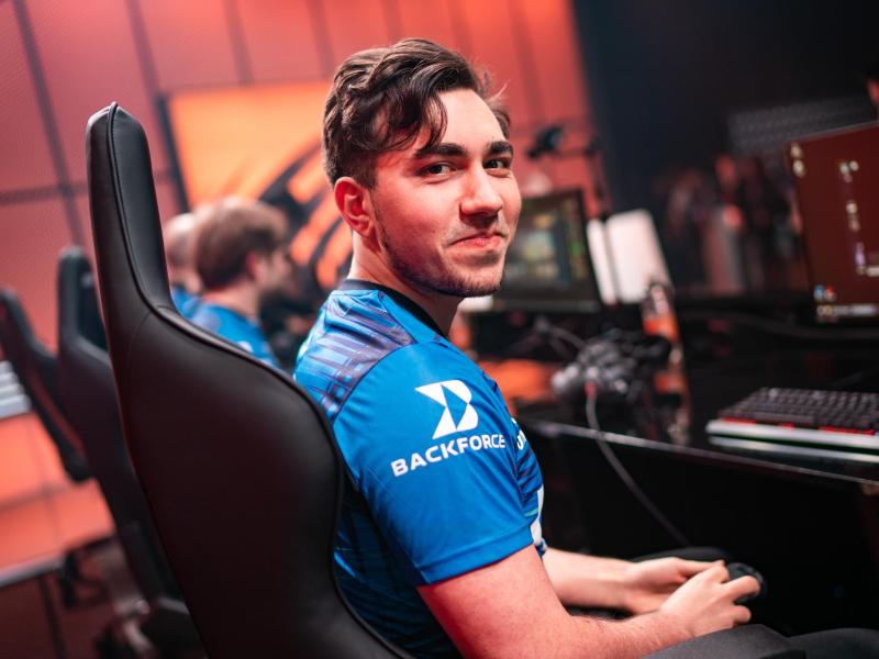 Schalke-Jungler Erberk «Gilius» Demir zeigt sich in der LEC weiter in Topform. (Archivbild) Schalke-Jungler Erberk «Gilius» Demir zeigt sich in der LEC weiter in Topform. (Archivbild)