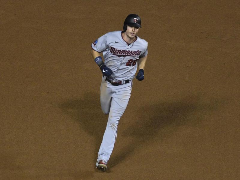 Tolle Marke gesetzt: Der Deutsche Max Kepler von den Minnesota Twins gelingt der 100. Homerun seiner Karriere. Foto: Matt Marton/AP/dpa Tolle Marke gesetzt: Der Deutsche Max Kepler von den Minnesota Twins gelingt der 100. Homerun seiner Karriere. Foto: Matt Marton/AP/dpa