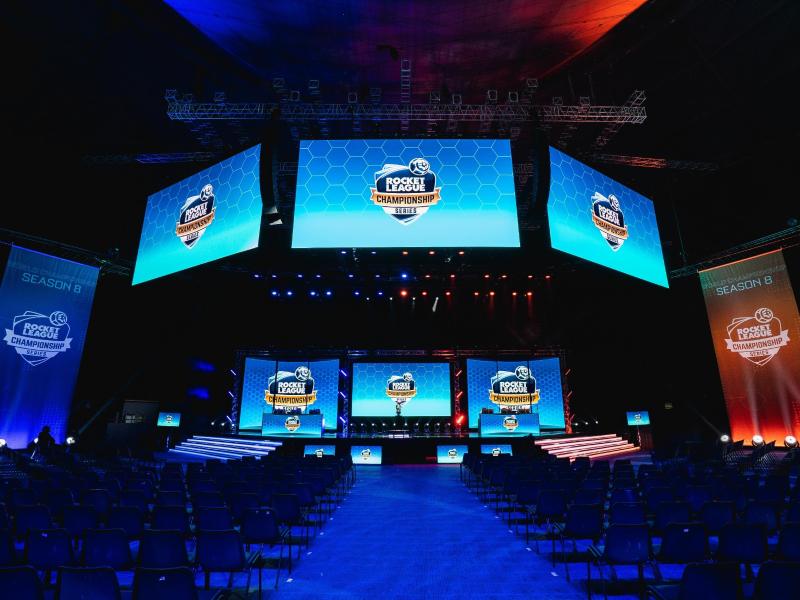 Die Bühne der achten Rocket-League-Weltmeisterschaft Die Bühne der achten Rocket-League-Weltmeisterschaft