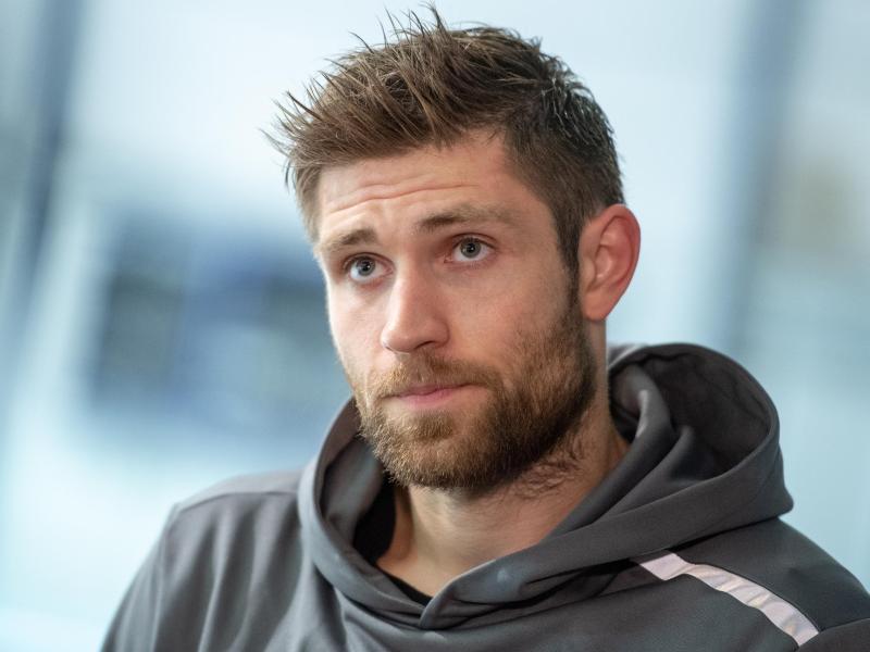 Eishockey-Star Leon Draisaitl kann noch fast unerkannt durch Köln laufen. Eishockey-Star Leon Draisaitl kann noch fast unerkannt durch Köln laufen.
