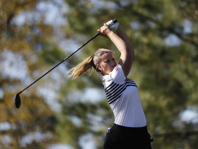 Golferin Leonie Harm in Aktion Golferin Leonie Harm in Aktion