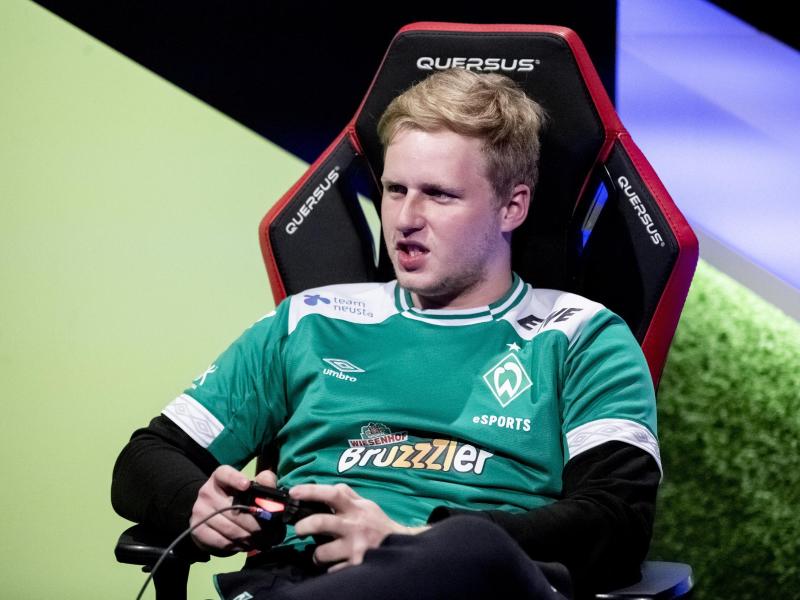 Michael «MegaBit» Bittner strauchelt mit Werder Bremen derzeit in der VBL Club Championship Michael «MegaBit» Bittner strauchelt mit Werder Bremen derzeit in der VBL Club Championship