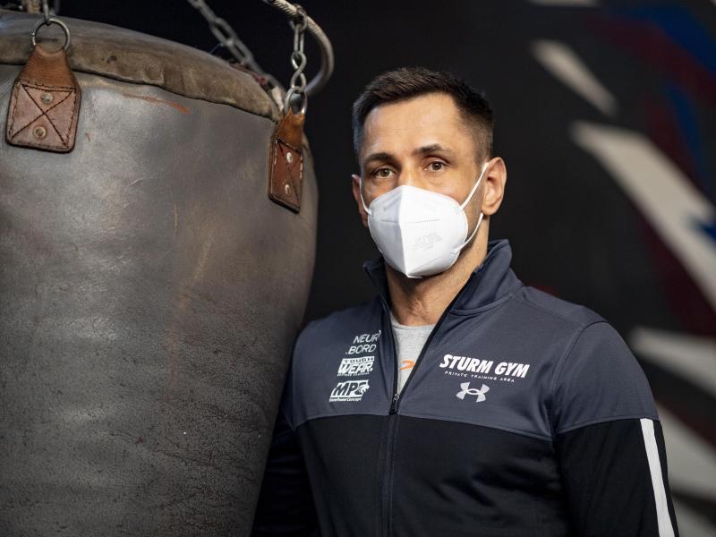 Felix Sturm wird wieder in den Ring steigen Felix Sturm wird wieder in den Ring steigen