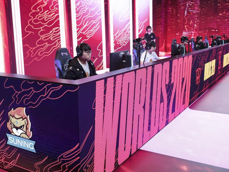 Suning ging erneut als Sieger gegen Top Esports aus der Serie Suning ging erneut als Sieger gegen Top Esports aus der Serie