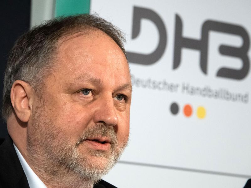 Verteidigt die Durchführung der Handball-WM trotz Corona-Krise: DHB-Boss Andreas Michelmann Verteidigt die Durchführung der Handball-WM trotz Corona-Krise: DHB-Boss Andreas Michelmann