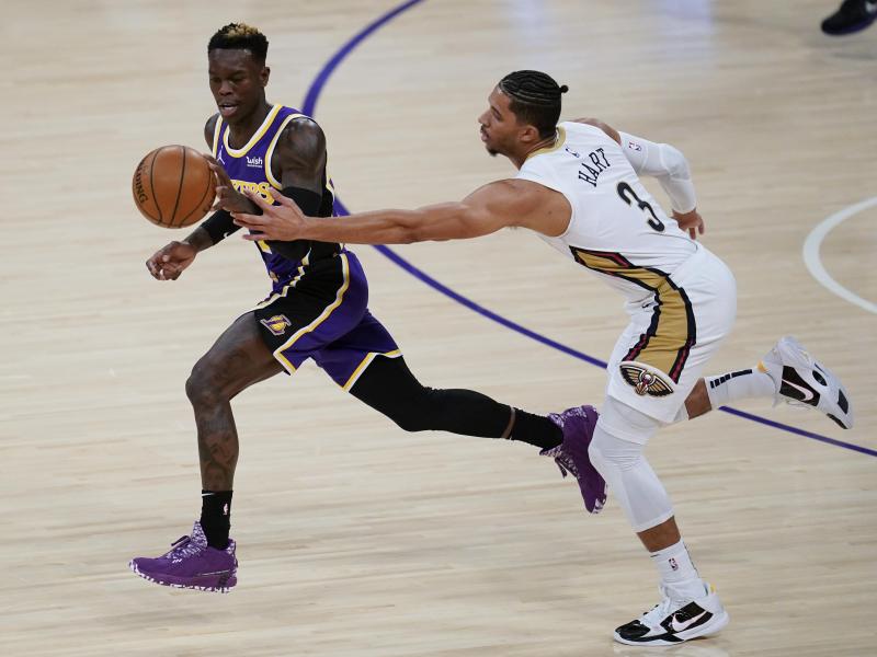 Dennis Schröder (l) erzielte zwölf Punkte für die Los Angeles Lakers Dennis Schröder (l) erzielte zwölf Punkte für die Los Angeles Lakers