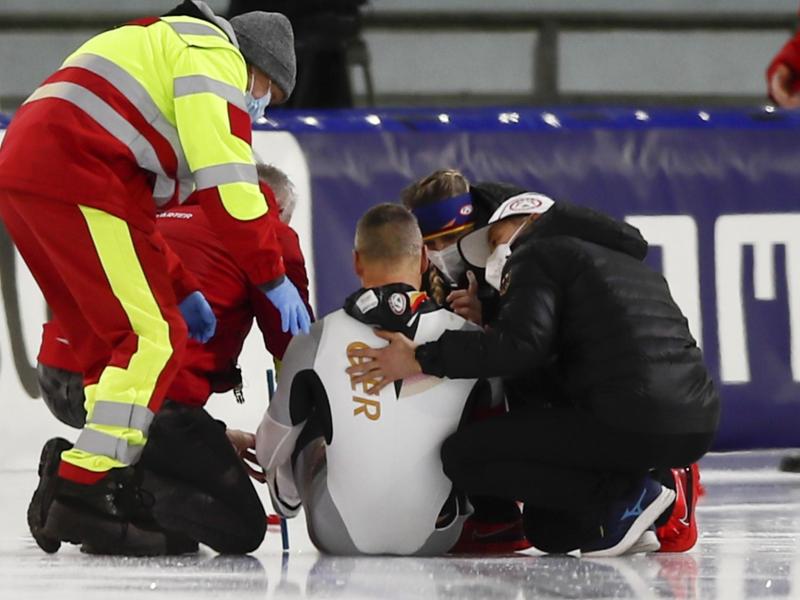 Nico Ihle (M.) kämpft nach seinem Sturz mit anhaltenden Nackenproblemen Nico Ihle (M.) kämpft nach seinem Sturz mit anhaltenden Nackenproblemen