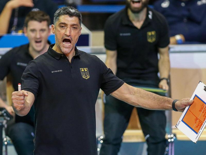 Andrea Giani bleibt Trainer der deutschen Volleyballer Andrea Giani bleibt Trainer der deutschen Volleyballer