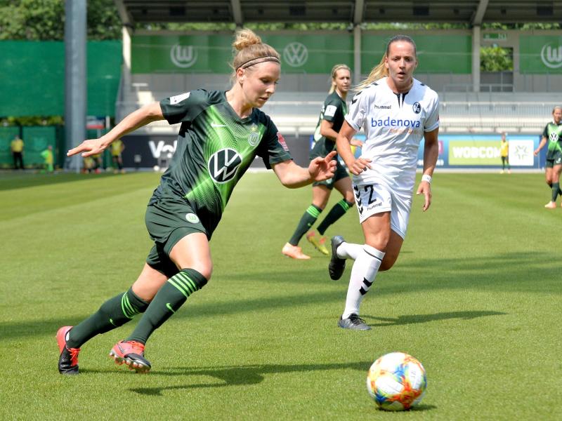 Svenja Huth (l.) steht seit 2019 beim VfL Wolfsburg unter Vertrag Svenja Huth (l.) steht seit 2019 beim VfL Wolfsburg unter Vertrag