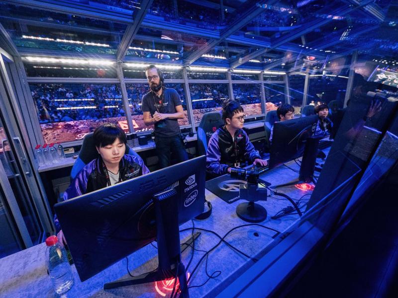 Gemeinsam mit PSG.LGD und Thunder Predator hat sich auch Vici Gaming in das obere Bracket der Playoffs Qualifiziert Gemeinsam mit PSG.LGD und Thunder Predator hat sich auch Vici Gaming in das obere Bracket der Playoffs Qualifiziert