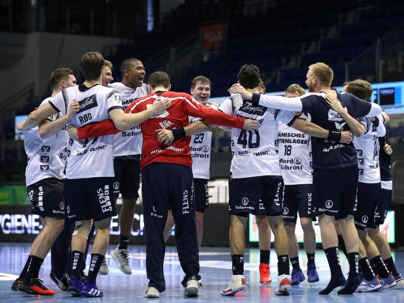 Die Handballer der SG Flensburg-Handewitt stehen kampflos im Viertelfinale Die Handballer der SG Flensburg-Handewitt stehen kampflos im Viertelfinale
