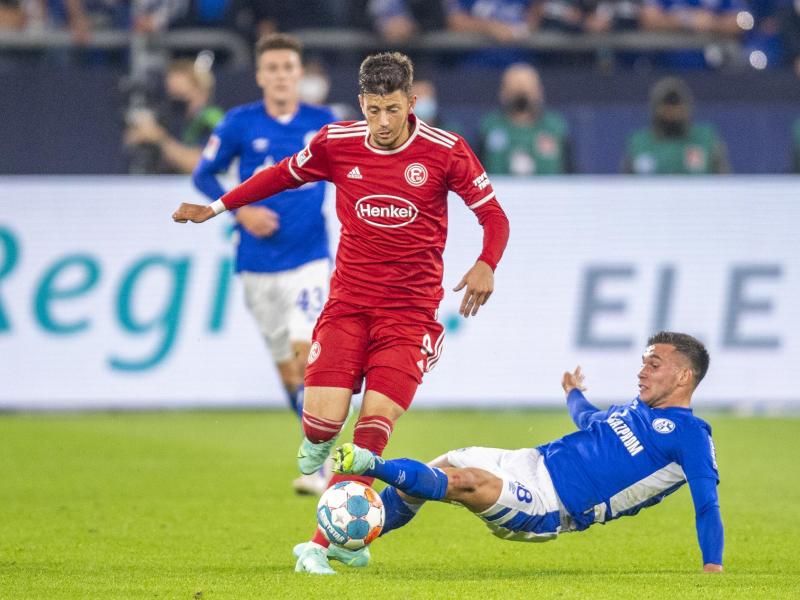 Düsseldorf muss länger auf Dawid Kownacki (l) verzichten