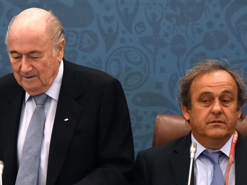 Joseph Blatter (l) und Michel Platini wurden in der Schweiz angeklagt