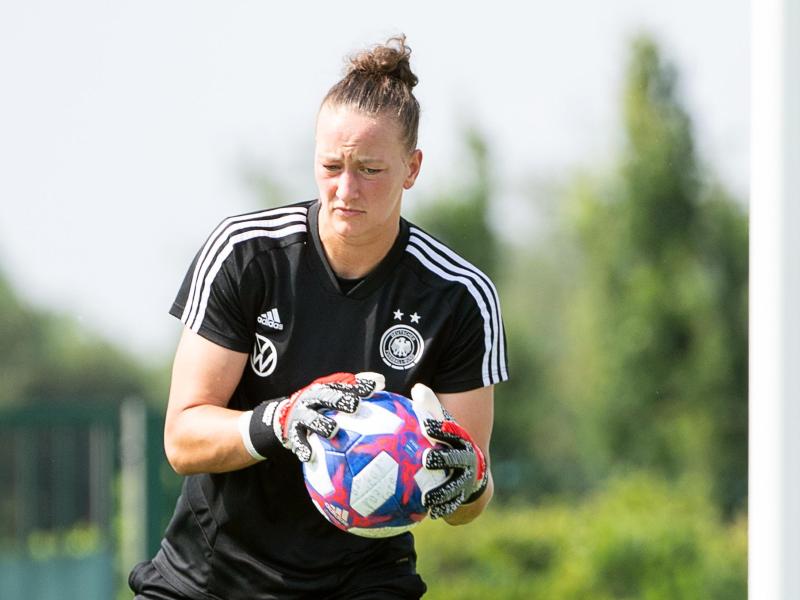 Nationaltorhüterin Almuth Schult beklagt Missstände im Frauen-Fußball