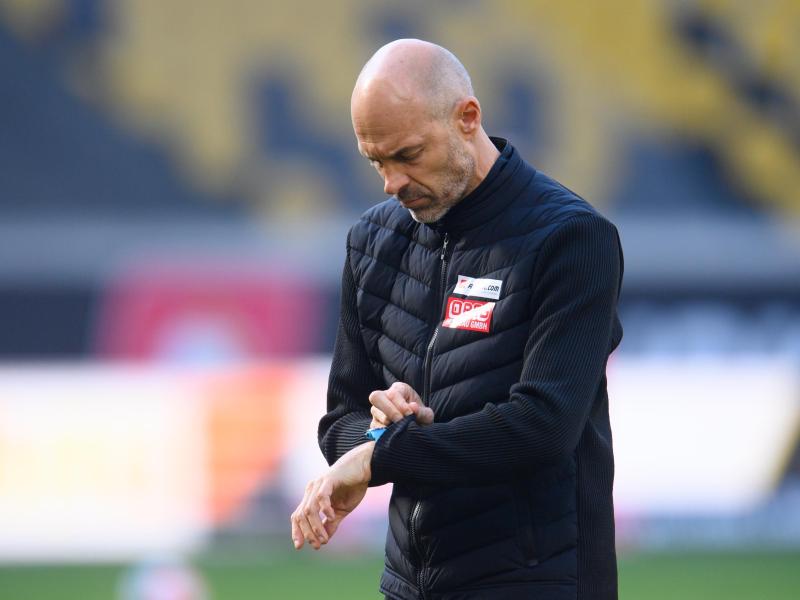Dynamo-Trainer Alexander Schmidt kann sein Team auf das Spiel gegen Holstein Kiel vorbereiten