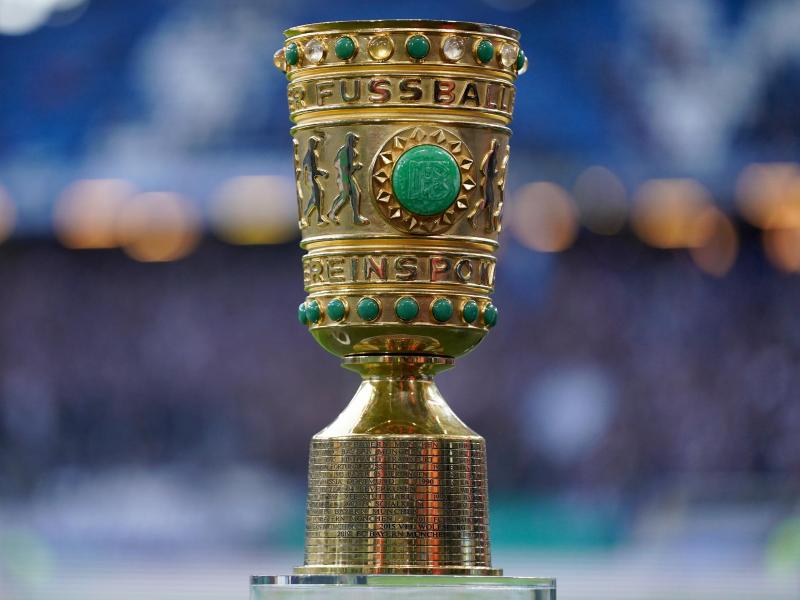 Der DFB-Pokal kommt nach Berlin - den Ort des Endspiels
