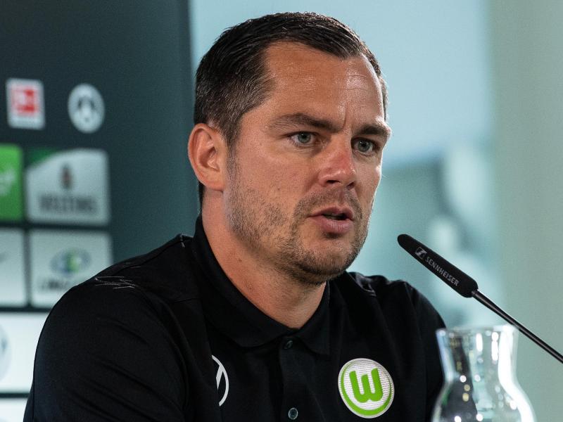 Hält sich bei der Frage nach der Nachfolge für Sport-Geschäftsführer Schmadtke weiter bedeckt: Sportdirektor des VfL Wolfsburg